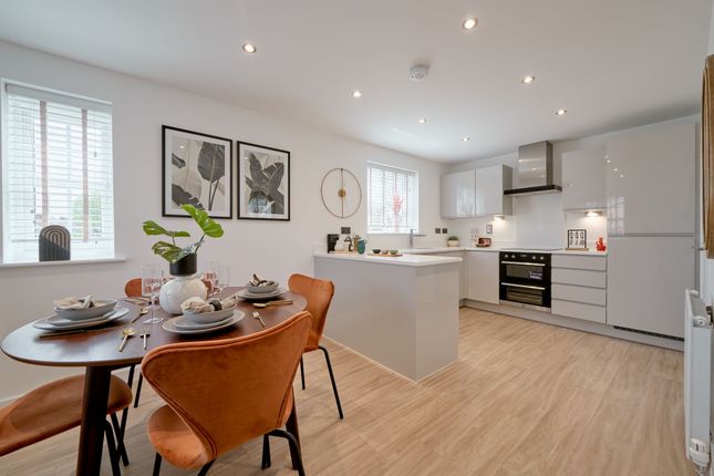 3 bed detached house