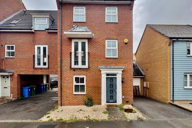5 bedroom town house for sale