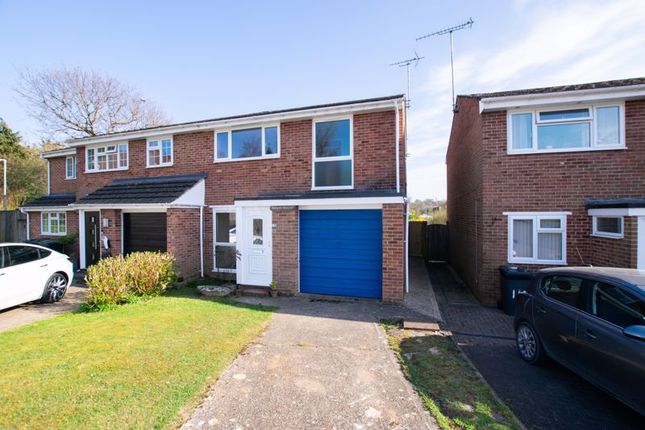Oaklea Way, Uckfield 3 bed semi