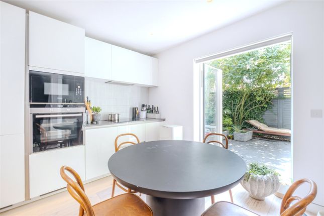 2 bed flat