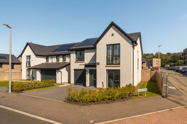4 bed villa