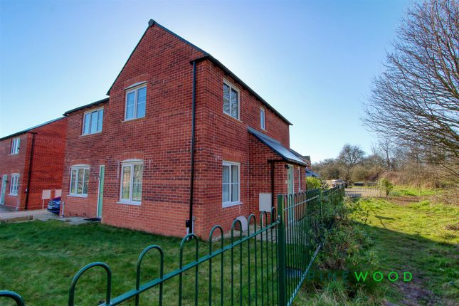 2 bedroom semi-detached house for sale