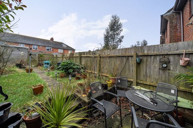 2 bedroom terraced house for sale