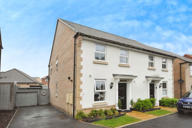 3 bedroom semi-detached house for sale