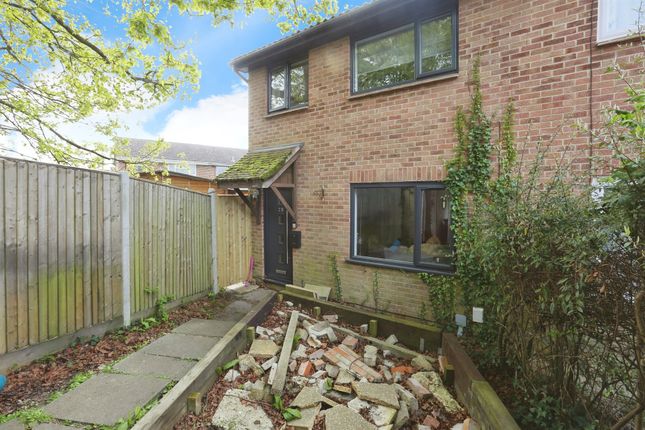 3 bed semi-detached house