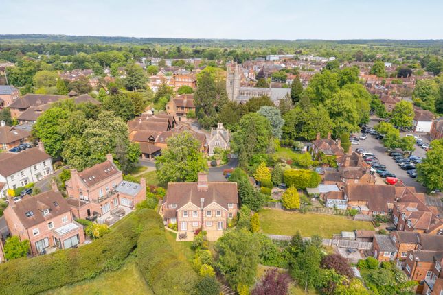 4 bed semi-detached house