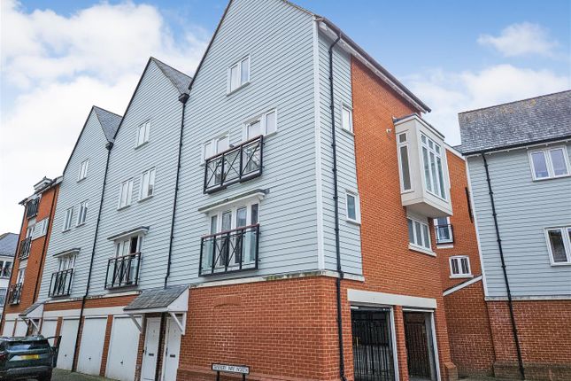 3 bed town house