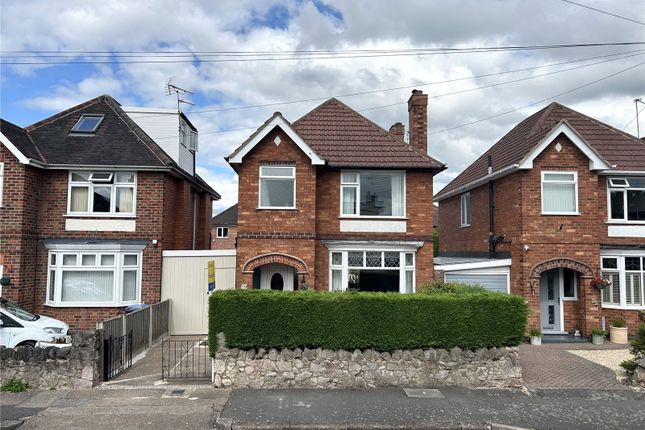 3 bed detached house