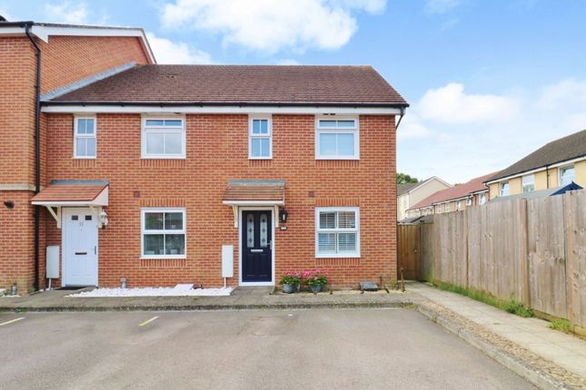 3 bed end terrace house