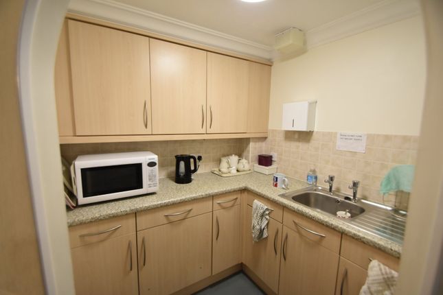 Springwell, Hampshire PO9 1 bed flat for sale