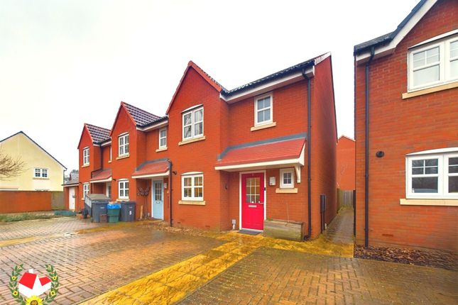 Hixon Walk Kingsway, Quedgeley, GL2 3 bed end of terrace house for sale