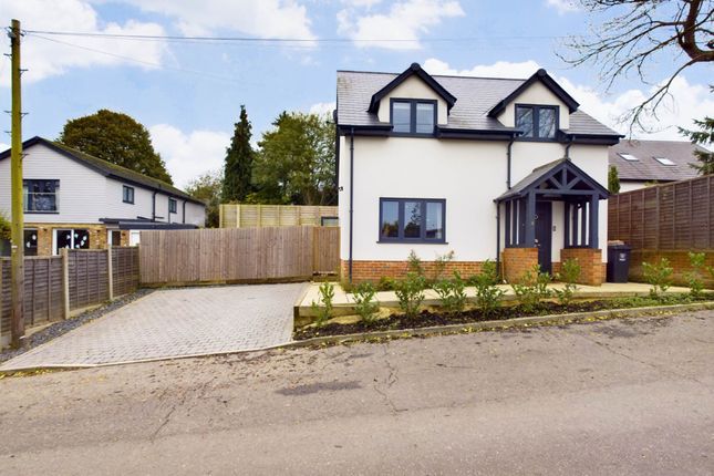 2 bed detached house