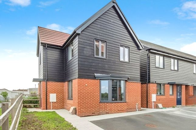 Hardy Close, Kent ME11 3 bed detached house for sale