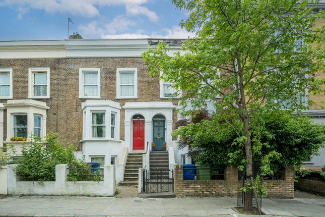 Choumert Road, Peckham Rye, SE15 2 bed apartment for sale