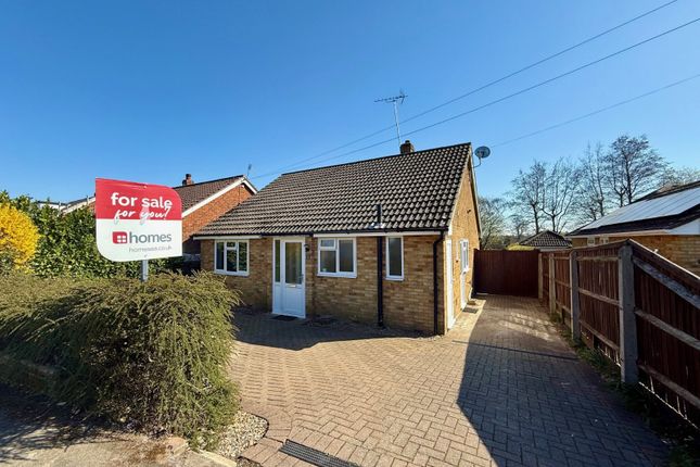 Greenfields Avenue, Alton, Hampshire 2 bed bungalow for sale