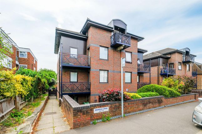 2 bed flat