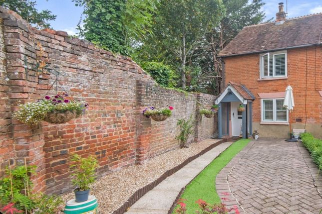 The Hundred, Romsey, Hampshire, SO51 1 bed end of terrace house for sale