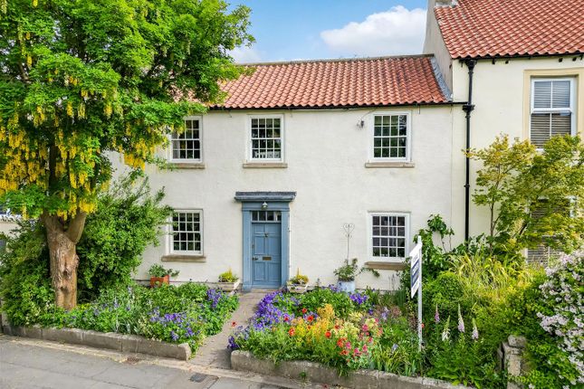 The Green, Darlington 4 bed terraced house for sale