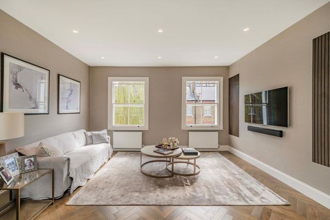 Stadium Street, London SW10 3 bed flat for sale