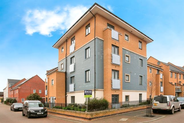 2 bedroom ground floor flat for sale