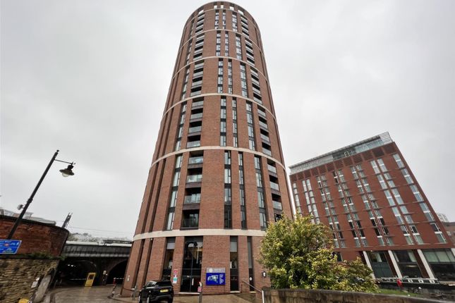 Wharf Approach, Leeds 2 bed apartment for sale