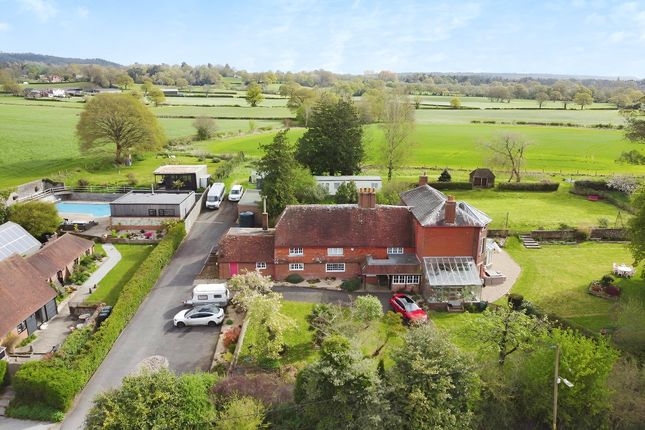 6 bedroom detached house for sale