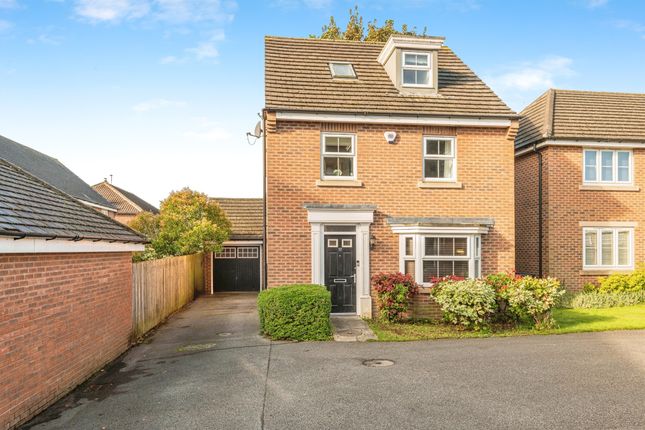 4 bed detached house