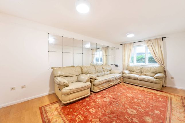 Harrow Road, Kensal Green, London, NW10 1 bed flat for sale