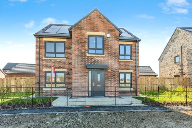 5 bed detached house