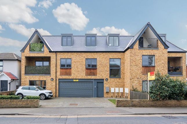Worton Road,  Isleworth,  TW7 2 bed flat for sale