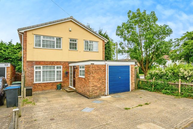 4 bed detached house