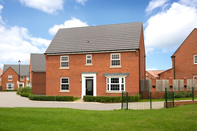 4 bed detached house