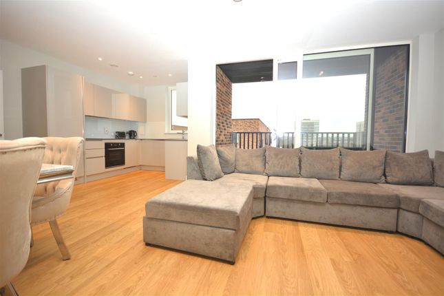 Plough Lane, London SW17 1 bed penthouse for sale