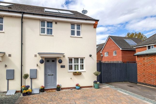 3 bed semi-detached house