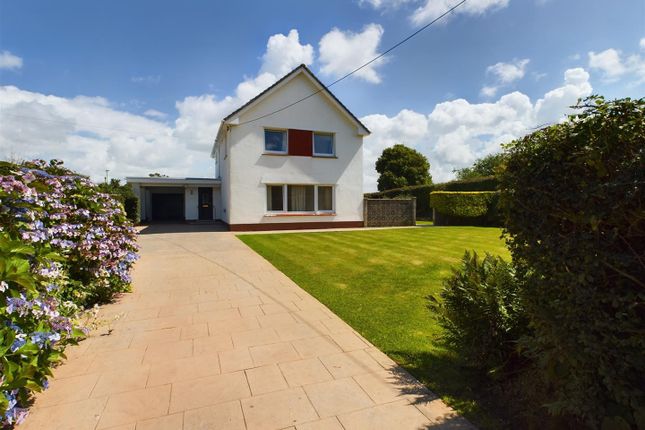 4 bed detached house