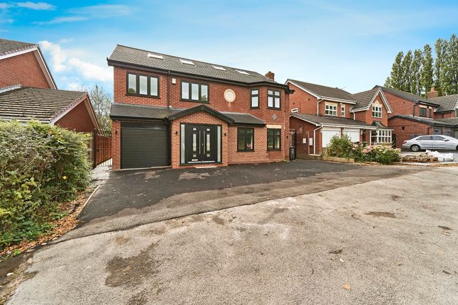 8 bedroom detached house for sale