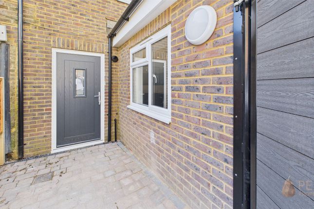 2 bedroom house for sale