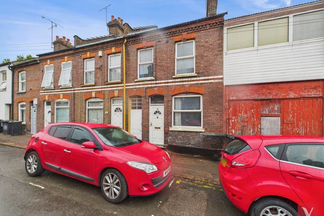 3 bed terraced house