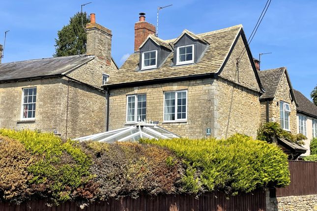 3 bed semi-detached house