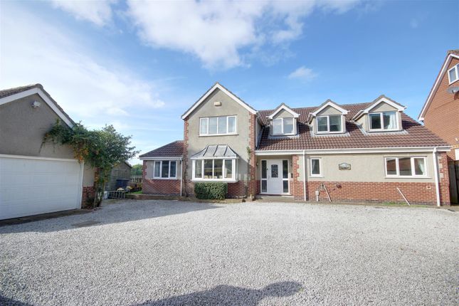 5 bed detached house