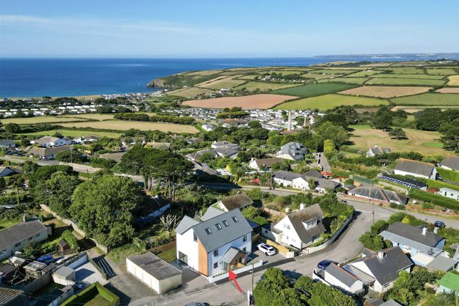4 bed semi-detached house