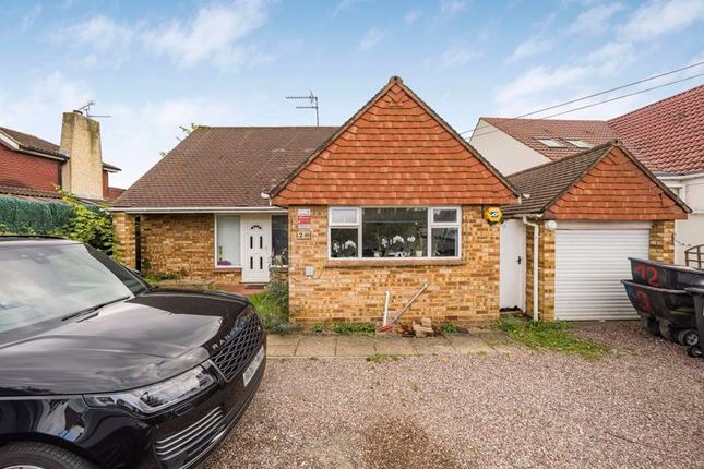 Downs Road, Langley 4 bed detached bungalow for sale