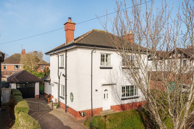 Hereford HR1 4 bed detached house for sale