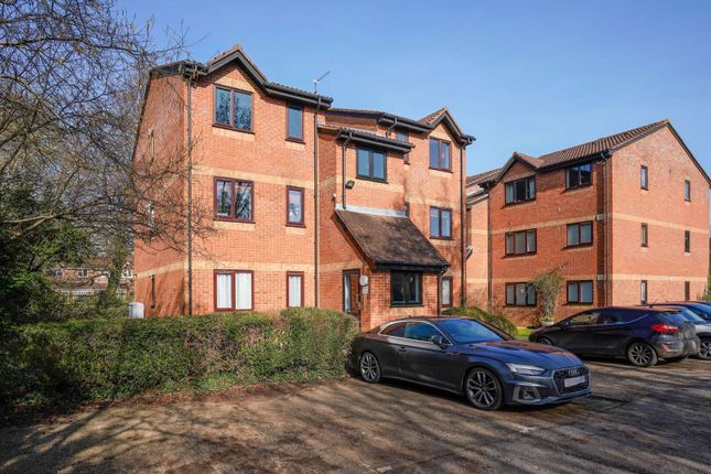 Courtlands Close, Watford, WD24 1 bed flat for sale