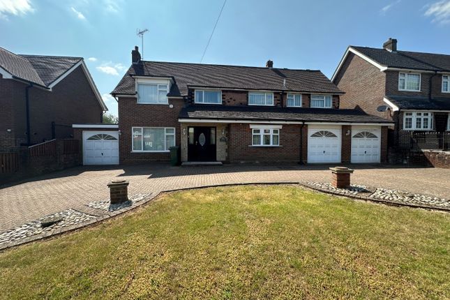 Old Bedford Road, Luton 4 bed detached house for sale