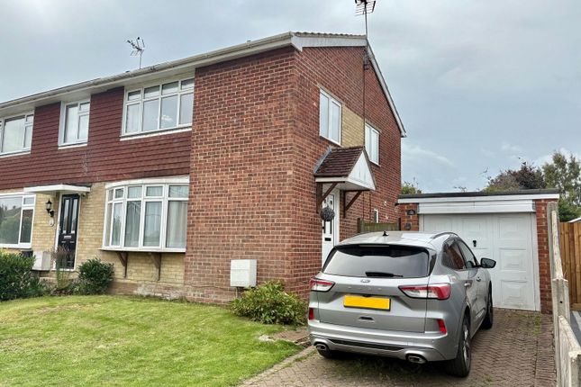 Bathurst Road, Staplehurst... 3 bed semi