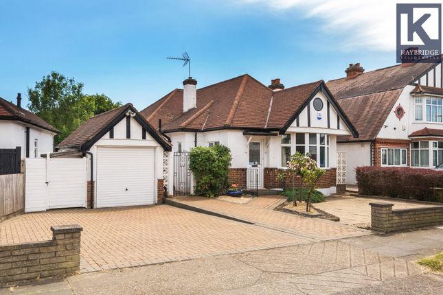 Park Avenue West, Epsom, KT17 3 bed detached bungalow for sale