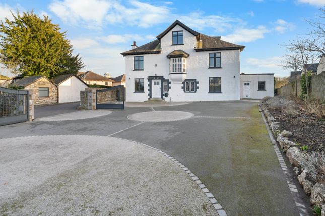 6 bedroom detached house for sale