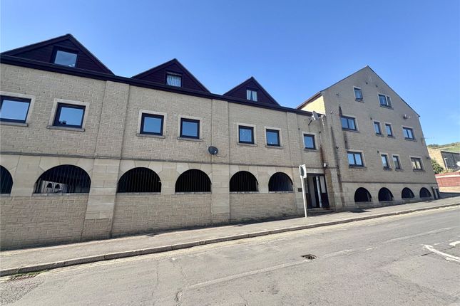 3 bedroom flat for sale