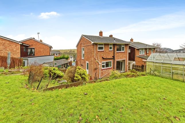 3 bed detached house